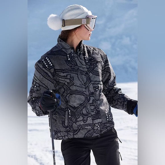 NEW Free People Bunny Slope Printed Puffer Jacket In Midnight Combo - Picture 16 of 16